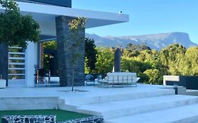 Badgemore Villa Guesthouse